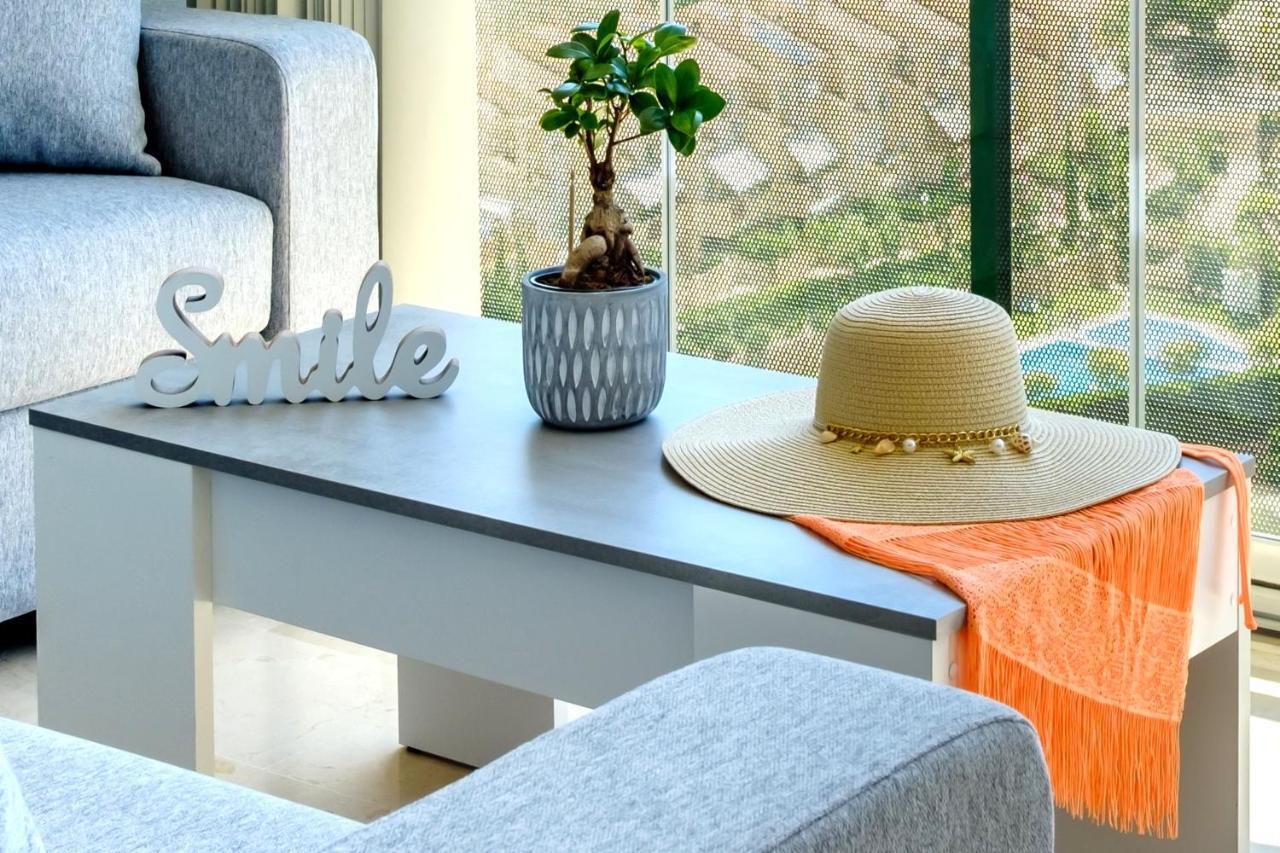 בנידורם See The Sea Miramar Apartment - 150M To The Beach מראה חיצוני תמונה